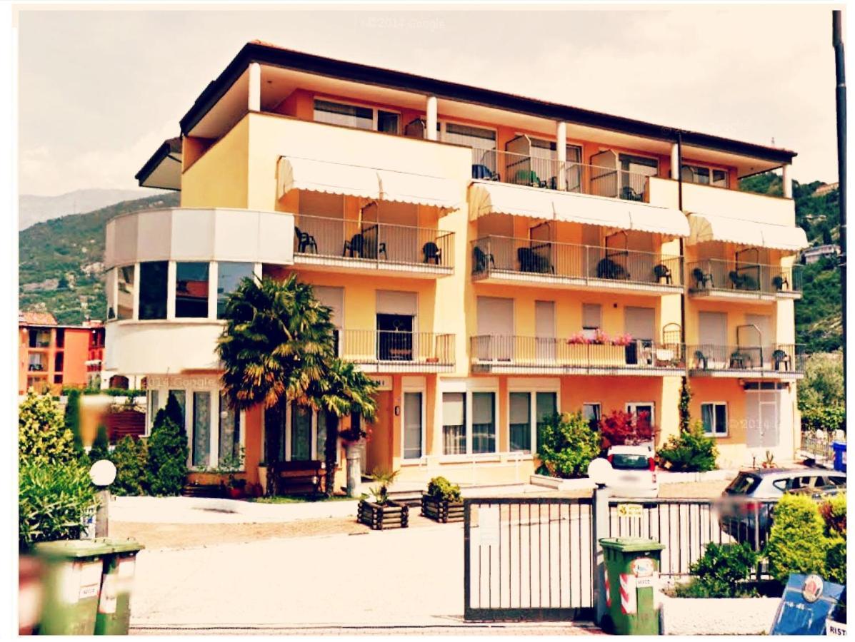New Garden Hotel Torbole Sul Garda Exterior photo