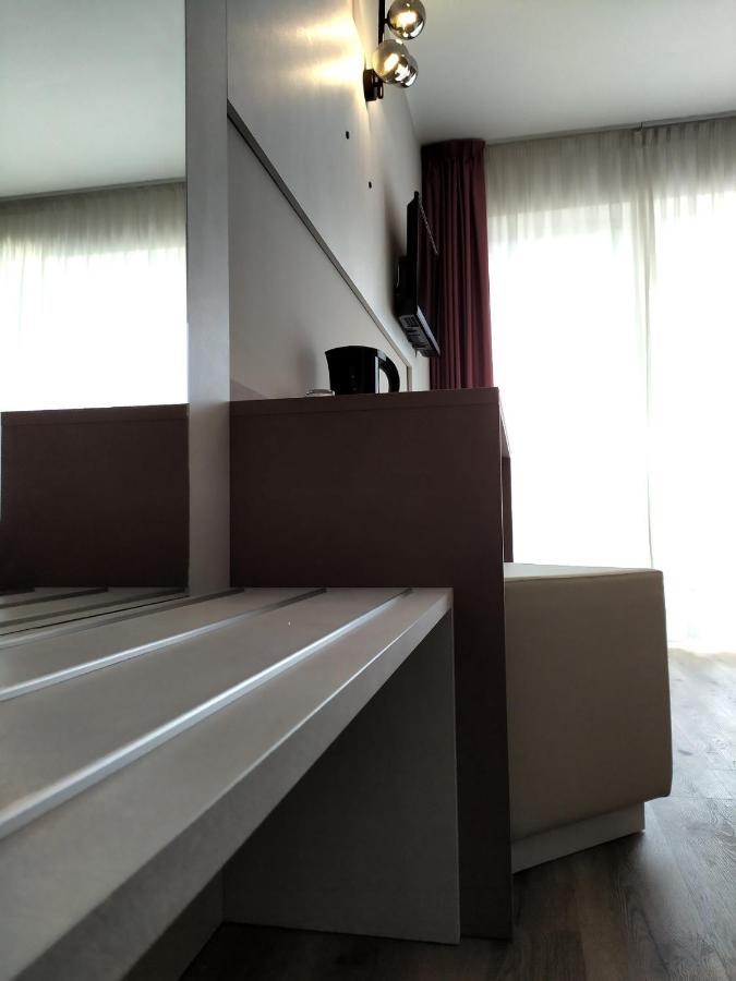 New Garden Hotel Torbole Sul Garda Exterior photo