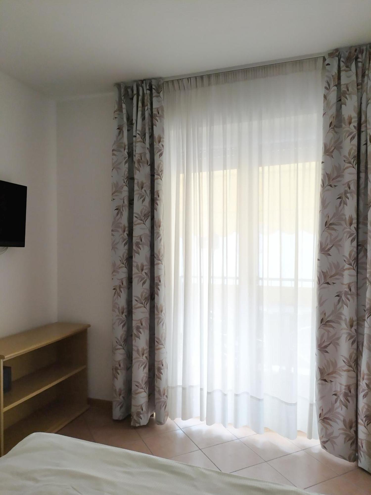New Garden Hotel Torbole Sul Garda Exterior photo